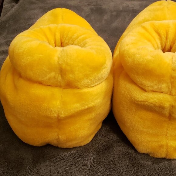 Micky Mouse Slippers - Picture 7 of 9